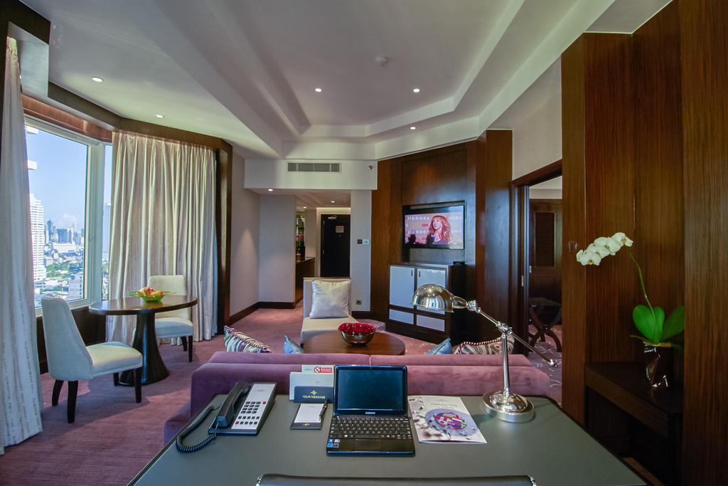 Diamond Hotel Philippines Manille Extérieur photo